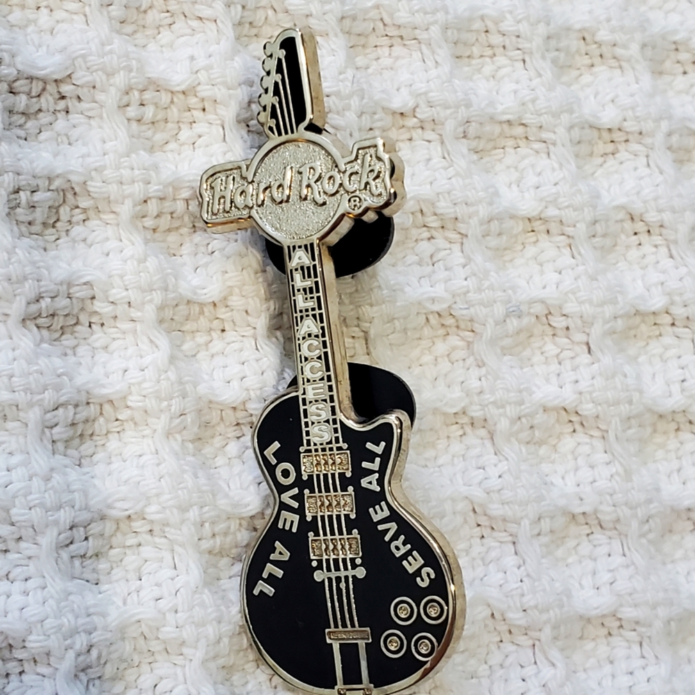 HARD ROCK ALL ACCESS PIN